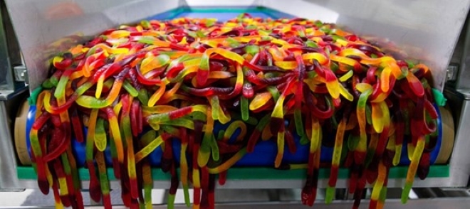 Photo of a pile of Nestle Allen's snakes lollies