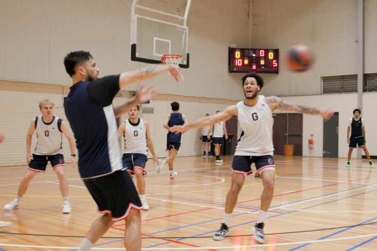 Players from the Shepparton Gators in a basketball game