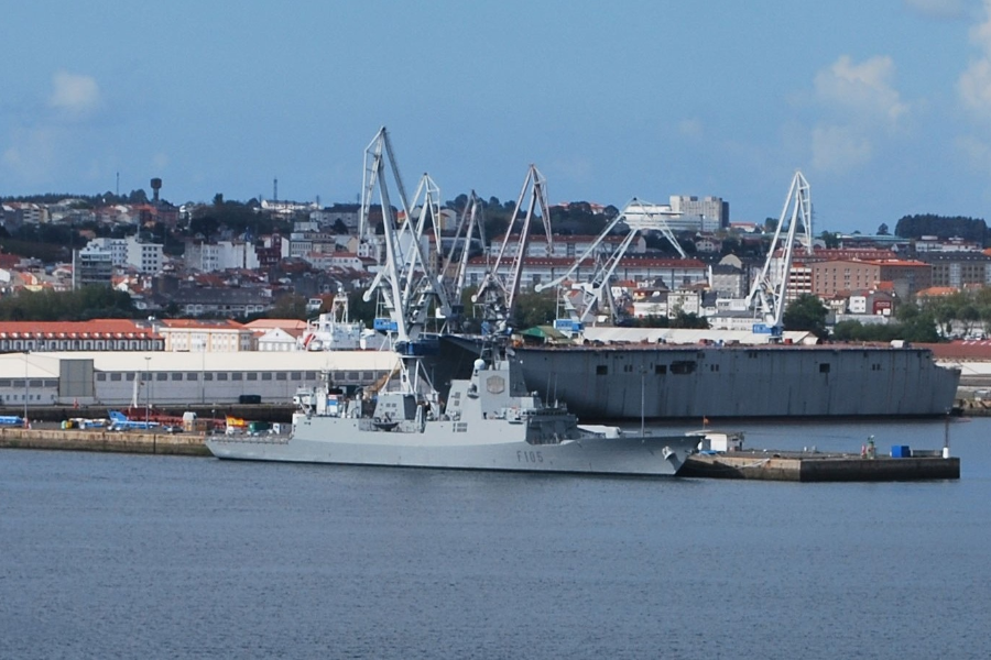 Ship in water at dockyards 
